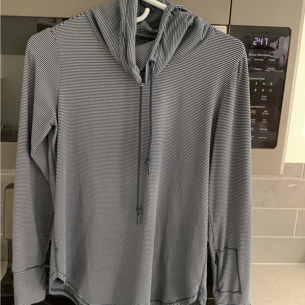Market & spruce active Striped Hooded Long Sleeve Top Navy striped